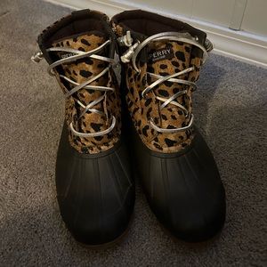 Womens cheetah print sperry boots